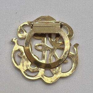 1980's Fashion Lapel Pin Gold Metal Scrolling Designing Women Brooch